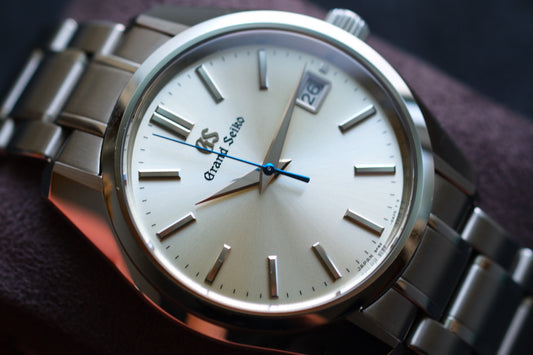 Grand Seiko SBGV205 9F82-0AA0 44GS Heritage Collection Blue Hands Champange Dial Great Condition
