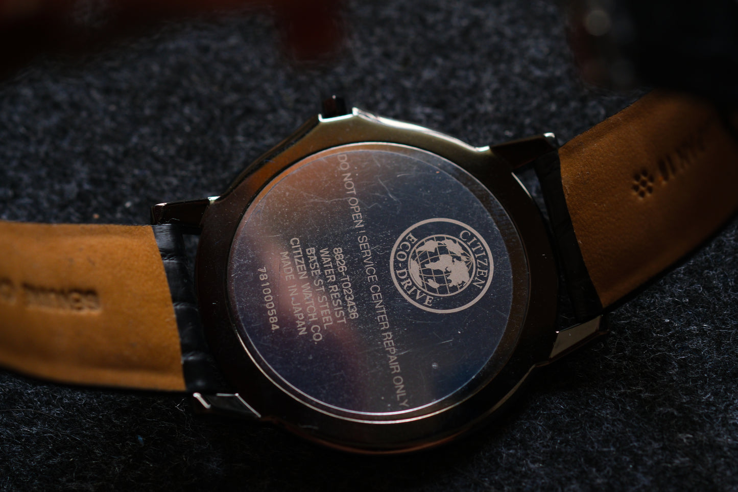 Citizen One AR5024-01E 1mm Movement Eco Drive Solar Power The World's First Black Dial Two tone Excellent Condition
