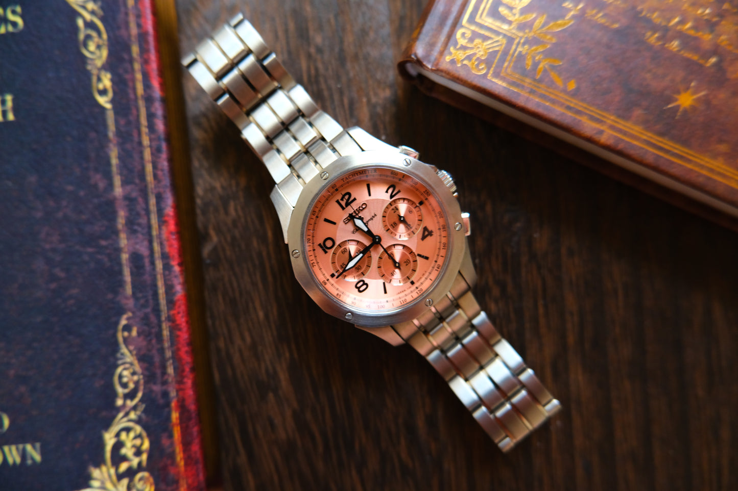 Seiko Bright SAGJ017 7J21-0AC0 Chrnograph Quart Salmon Guilloche