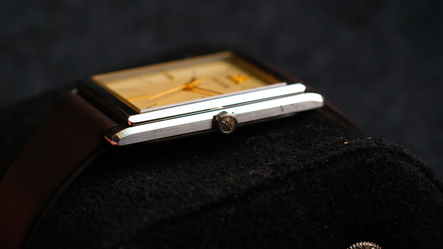 Credor Tank Signo GCAR049 8j81-0AK0 Quart Fabric-textured dial