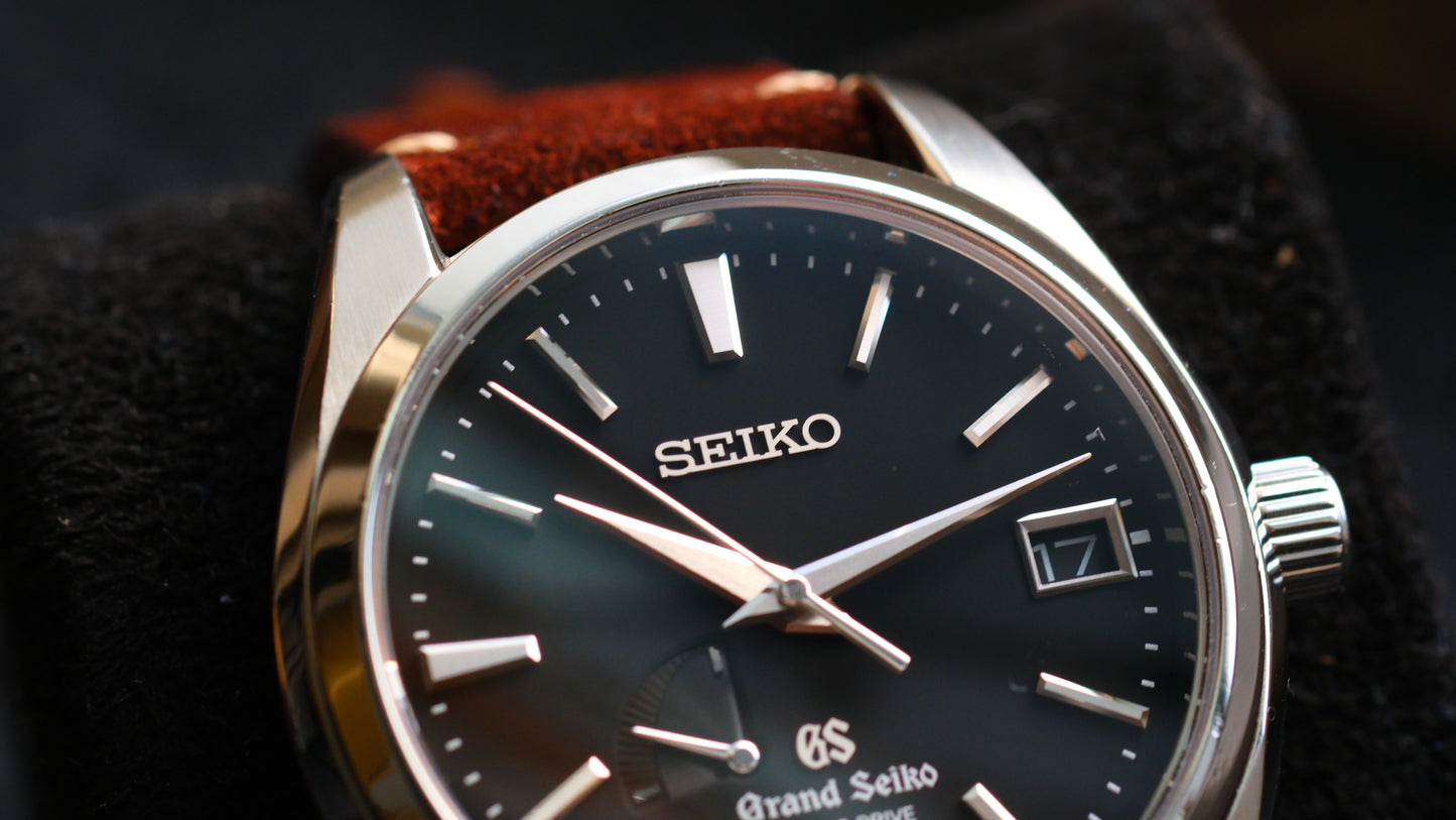 Grand Seiko SBGA003 Spring Drive 9R65-00AA0 Black Dial Full Box Paper GS Serviced Paper Good Condition