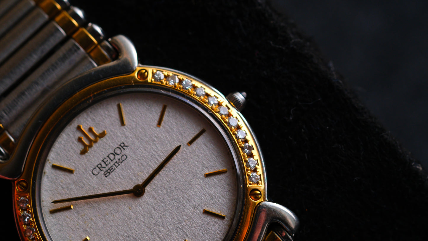 Credor Hattori 5A74-0290 18K Gold Diamond Bezel Beautiful Dial