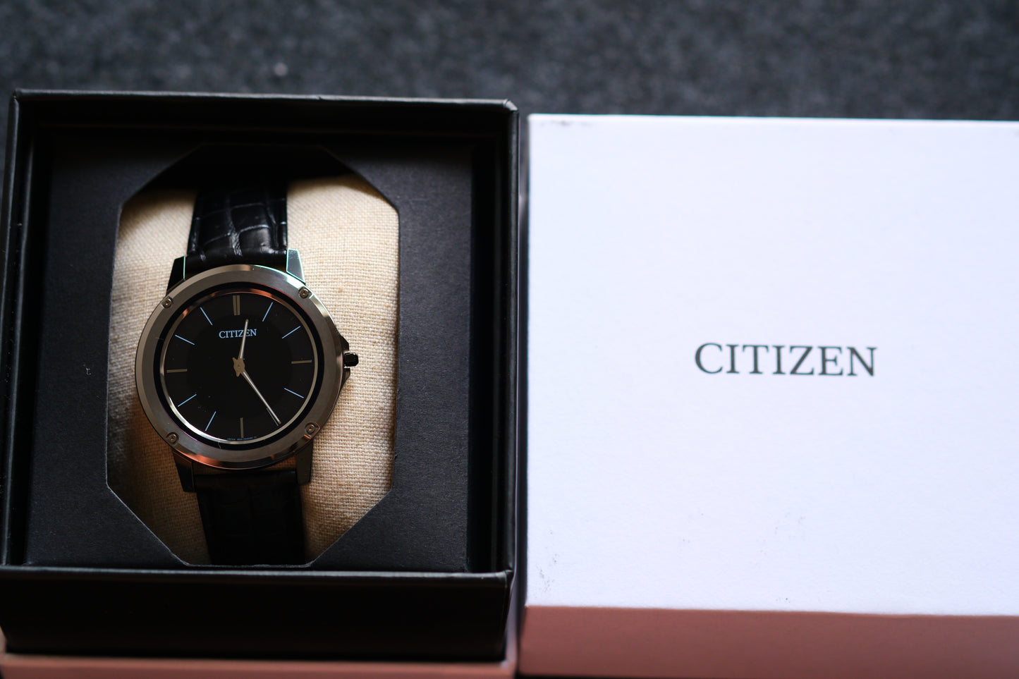 Citizen One AR5024-01E 1mm Movement Eco Drive Solar Power The World's First Black Dial Two tone Excellent Condition