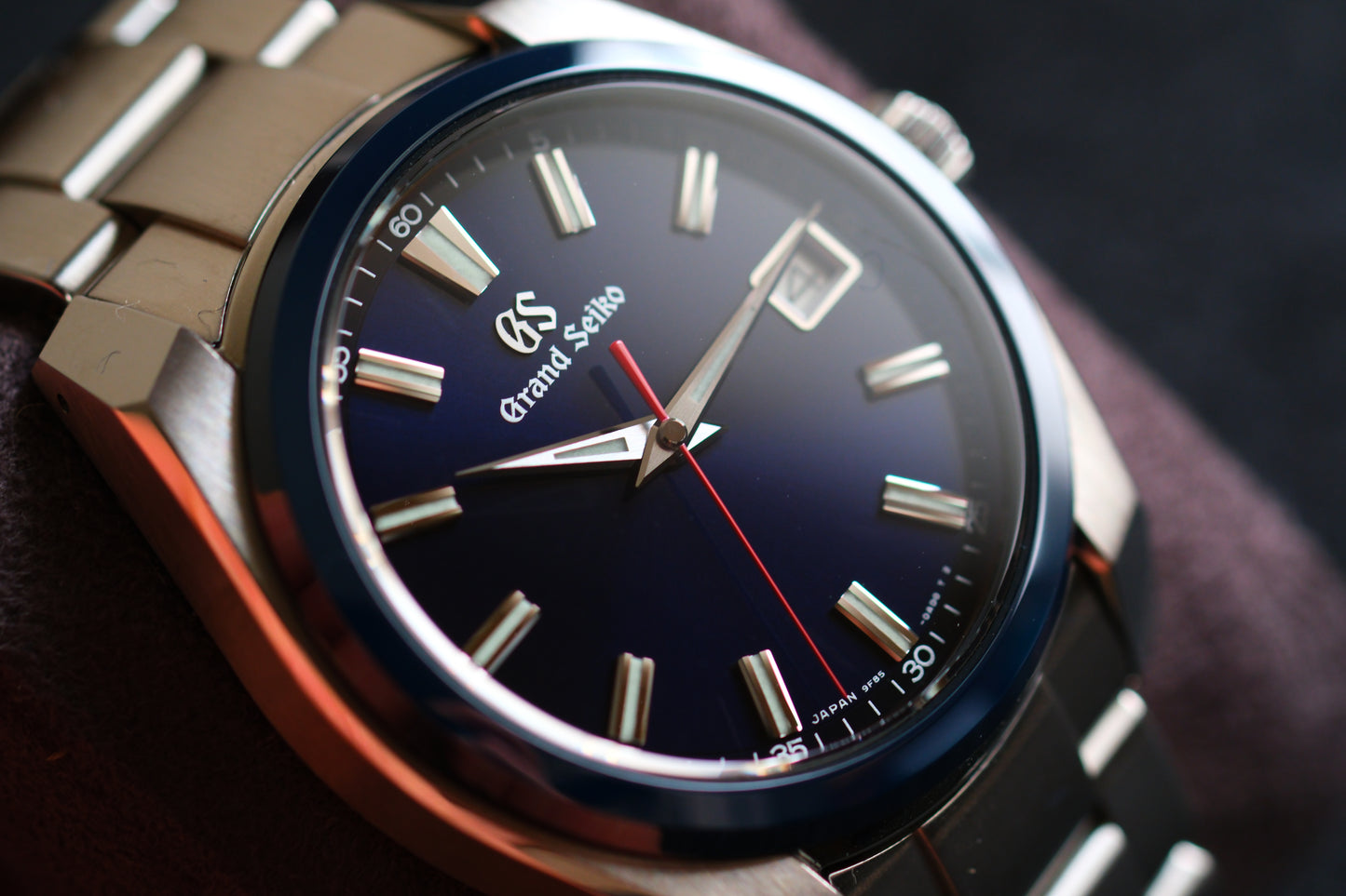 Grand Seiko SBGP015 9F85 Bezel Blue Ceramic Sport Watch Limited Edition 2000 60th Anniversary Full Box Tag Paper New Old Stock Unworn Excellent Condition