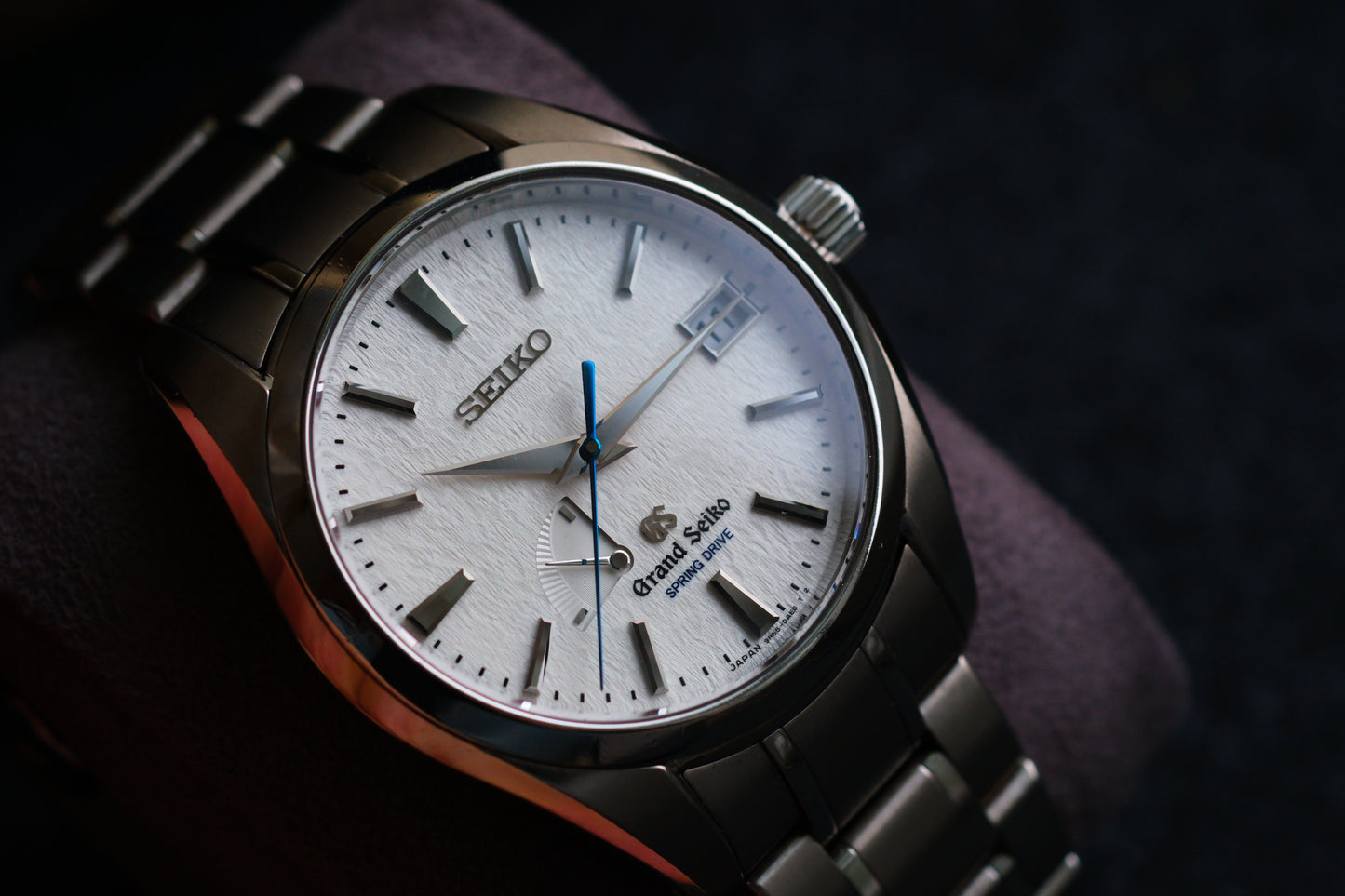 Grand Seiko SBGA011 Spring Drive 9R65-0AE0 Snow Flake Full Box Good Condition