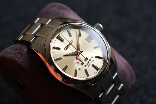 Grand Seiko SBGA001 9R65-00A0 Spring Drive Champagne Dial Excellent Condition