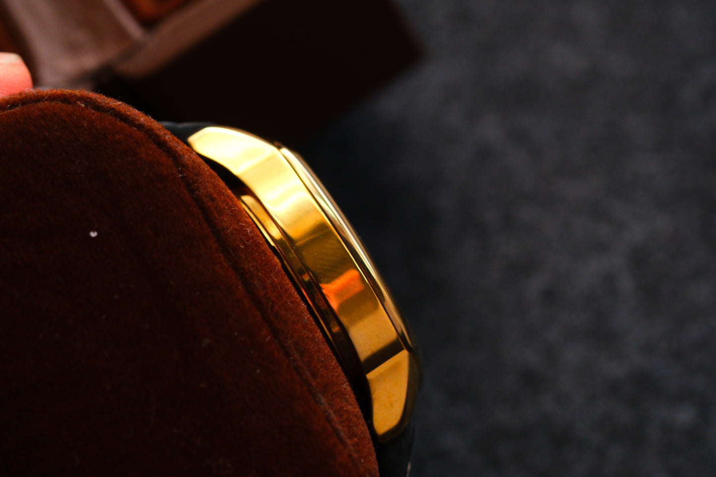 Kuoe Royal Smith 90-008 Gold Full Box Good Condition