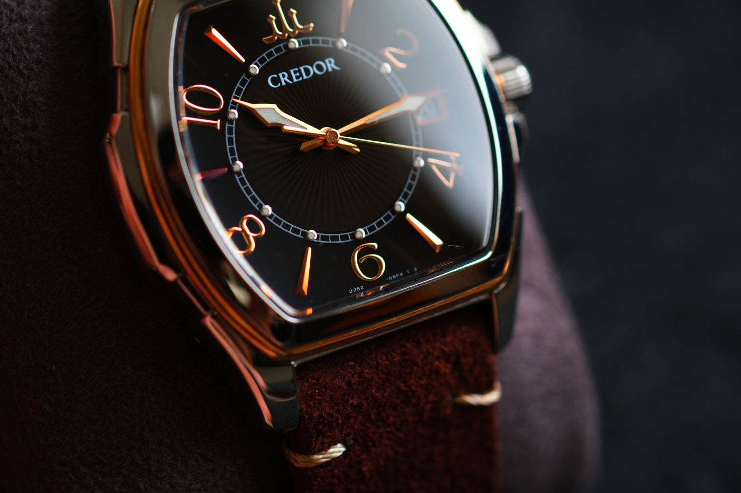 Credor Tonneau GCAX970 8J82-0AE0 Pacifique 18K Bezel Brown Dial Excellent Condition