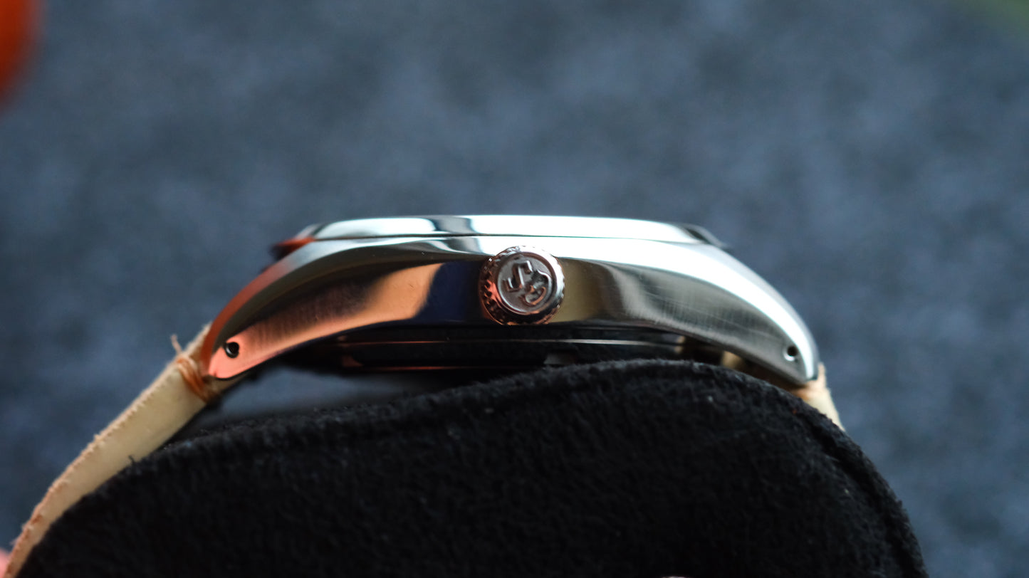 Grand Seiko Spring Drive Champagne Dial SBGA001 | Good Condition