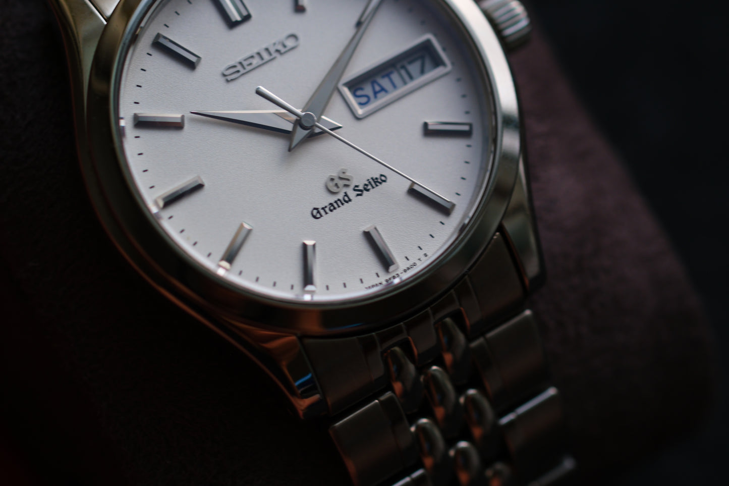 Grand Seiko SBGT001 9F83-9A00 Day date Excellent Condition Vintage Watch White Dial Full Box Paper Super Rare
