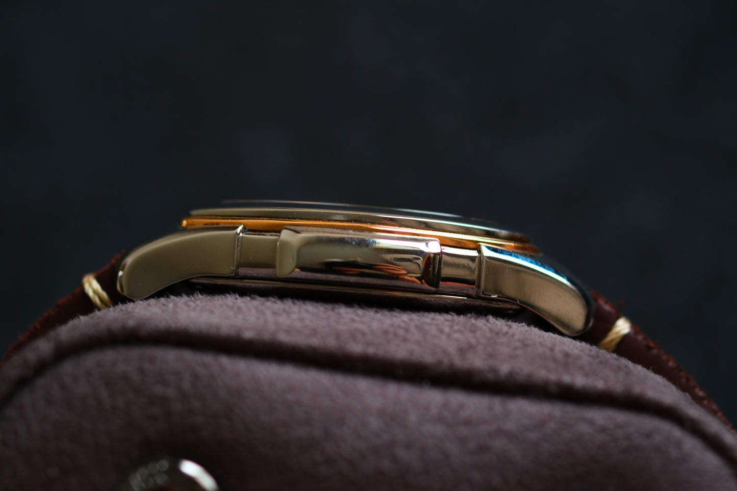 Credor Tonneau GCAX970 8J82-0AE0 Pacifique 18K Bezel Brown Dial Excellent Condition