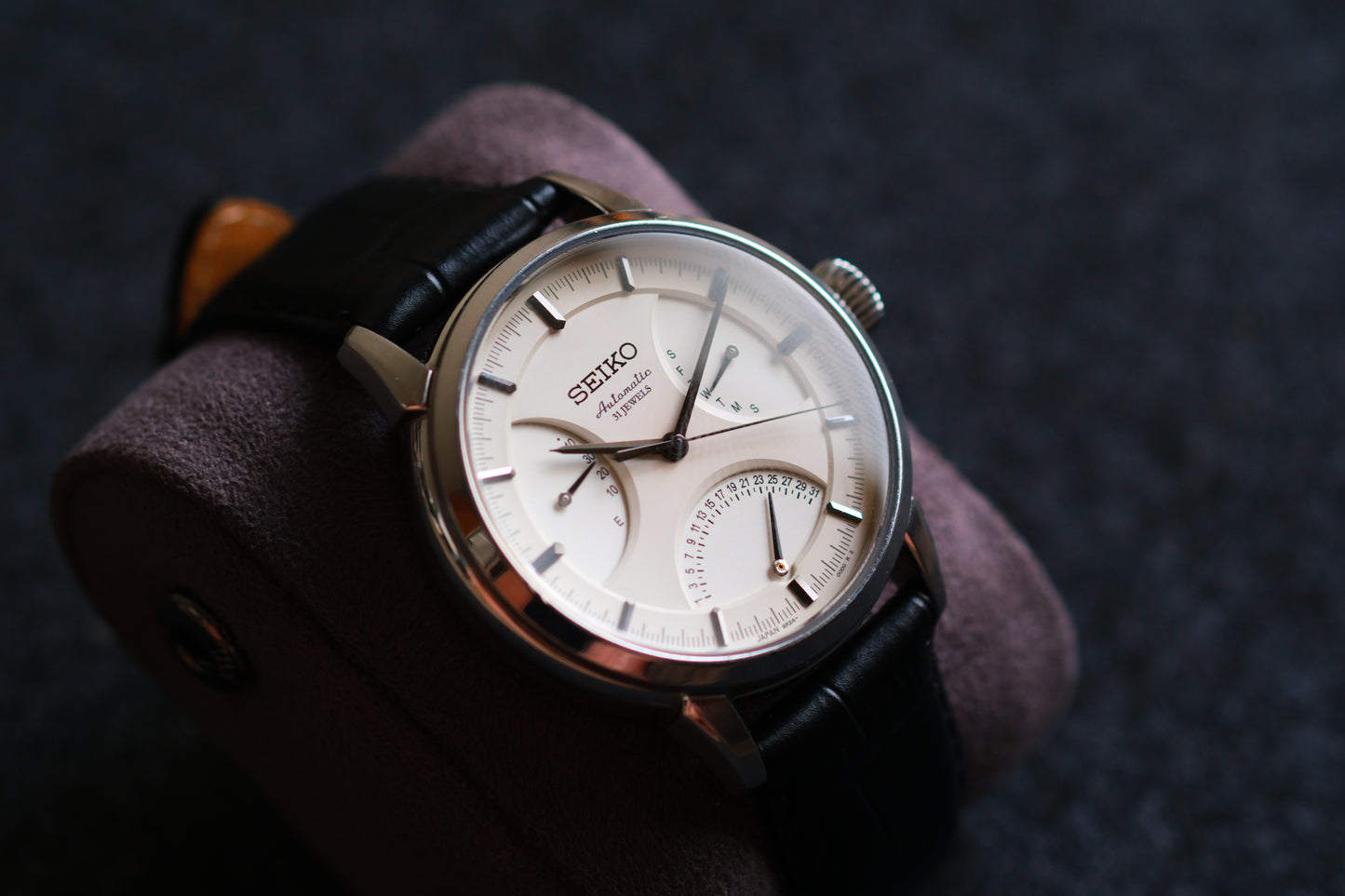 Seiko Pressage SARD009 6R24-00C0 Retrograde White Cream Dial Great Condition