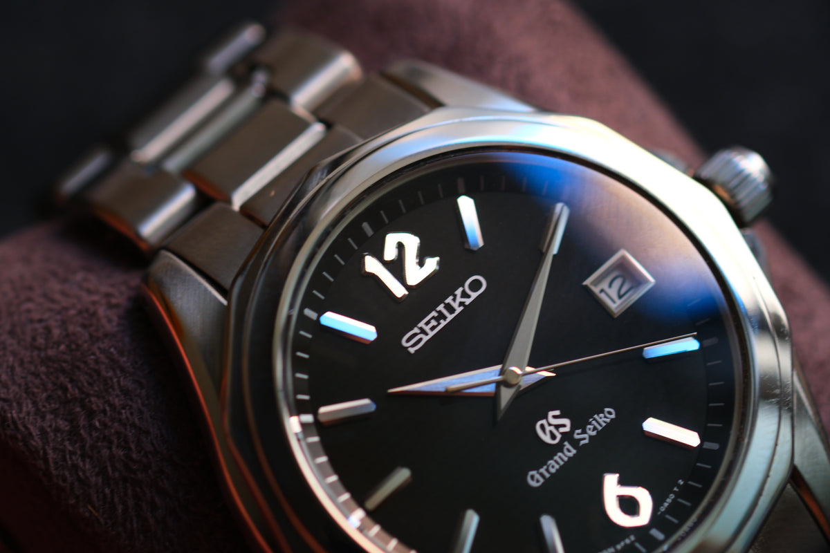 Grand Seiko SBGX035 9F62-0A60 HAQ 12-Sided Bezel Black Woven Dial Great Condition