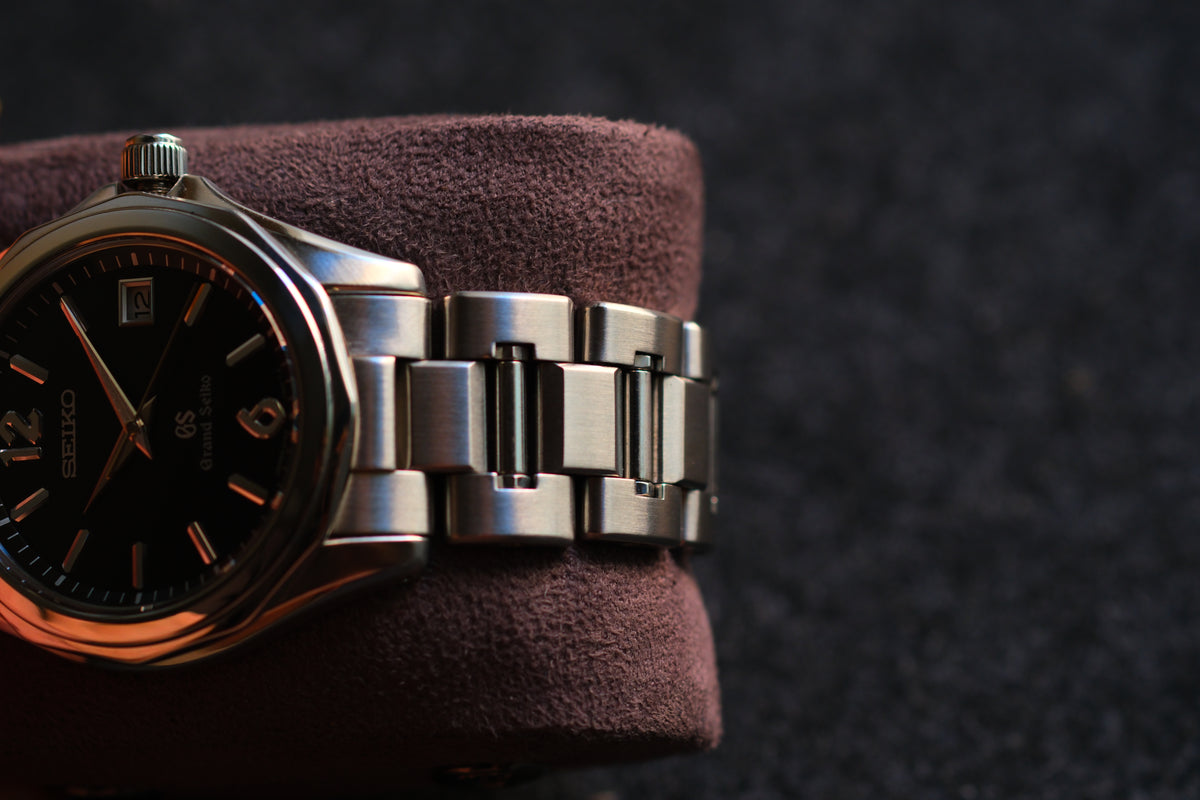 Grand Seiko SBGX035 9F62-0A60 HAQ 12-Sided Bezel Black Woven Dial Great Condition