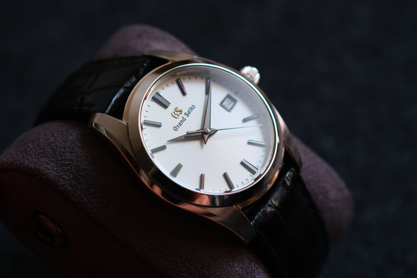 Grand Seiko SBGX295 9F62-0AB0 Discontinued JDM Dark Gray Markers and Hands Good Condition