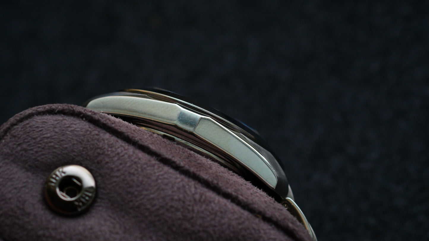 SARB001 6R15-00D0 Rare with Sunburst Blue Dial Sapphire Glass Cut Good Condition