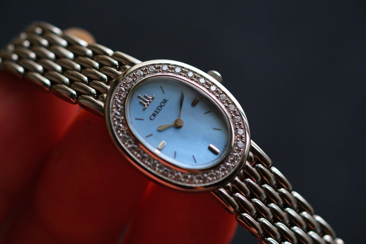 Credor Signo GSTE951 1E70-0AB0 Lady Ice Blue Mop Dial 28 Diamon P Bezel Excellent Condition