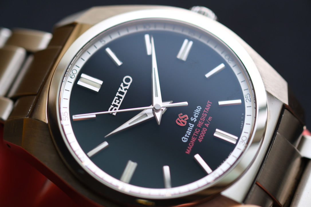 Grand Seiko SBGX093 9F61-0AD0 Sport Watch High Magnetic Resistant Box Manual User Great Condition
