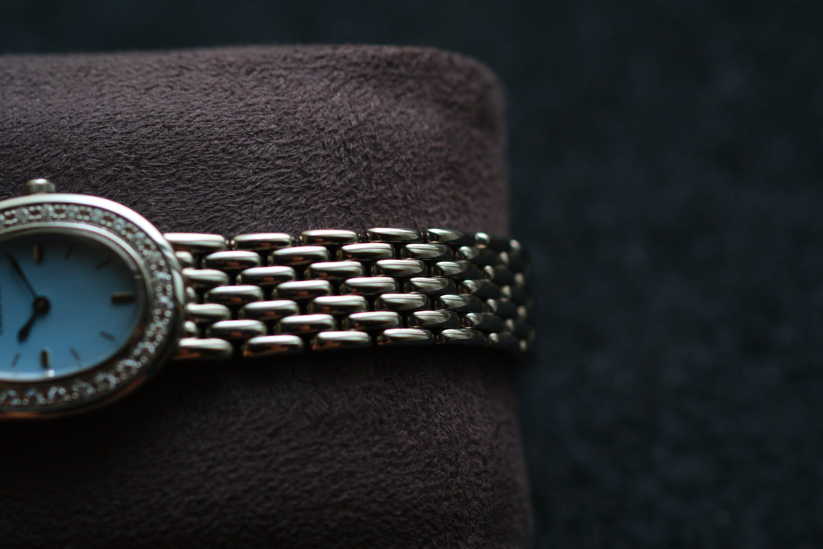 Credor Signo GSTE951 1E70-0AB0 Lady Ice Blue Mop Dial 28 Diamon P Bezel Excellent Condition