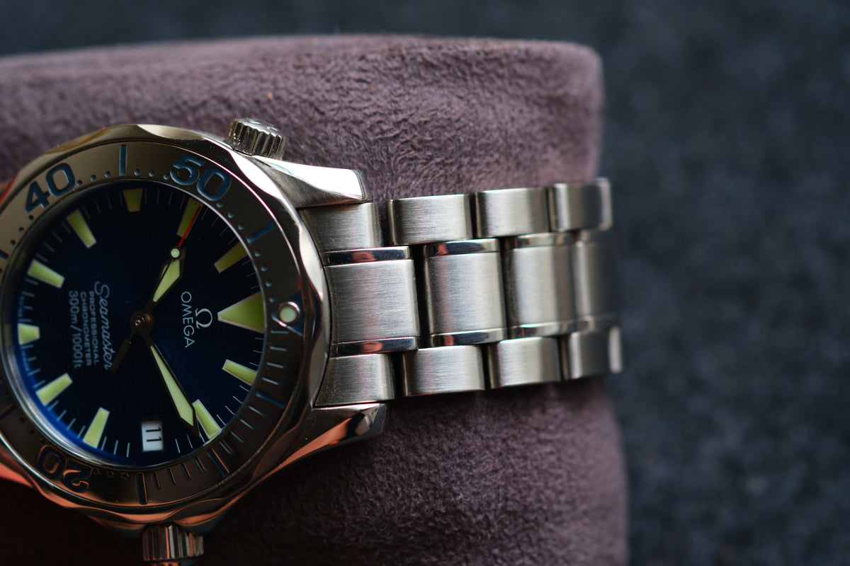 OMEGA Seamaster Professional Mid-Size 36mm  Ref. 2253.80 Electric Blue Dial Excellent Condition Serviced