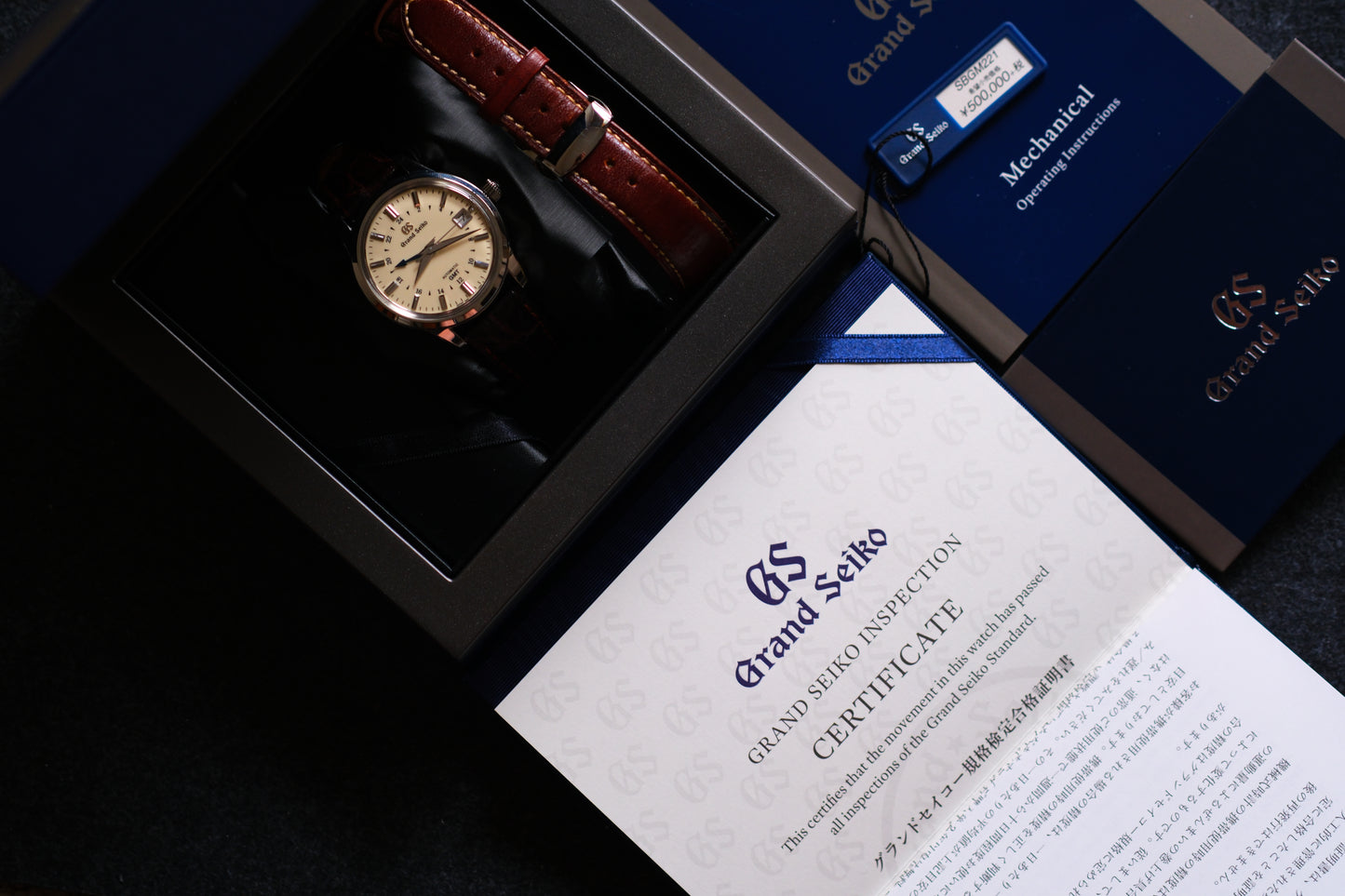 Grand Seiko SBGM221 9s66-00A0 Mechanical GMT Warm Ivory dial Excellent Condition Full Box Paper Hang Tag