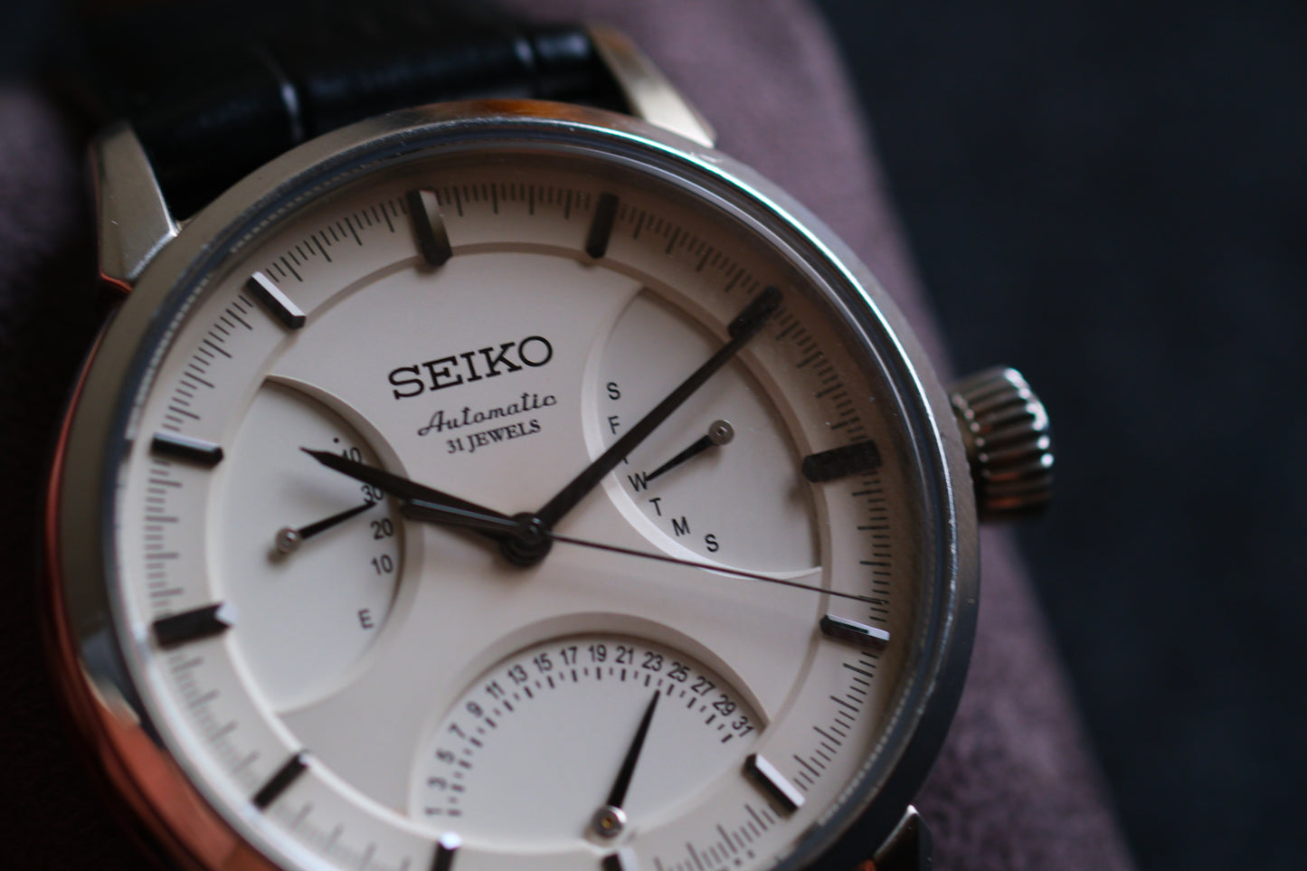 Seiko Pressage SARD009 6R24-00C0 Retrograde White Cream Dial Great Condition