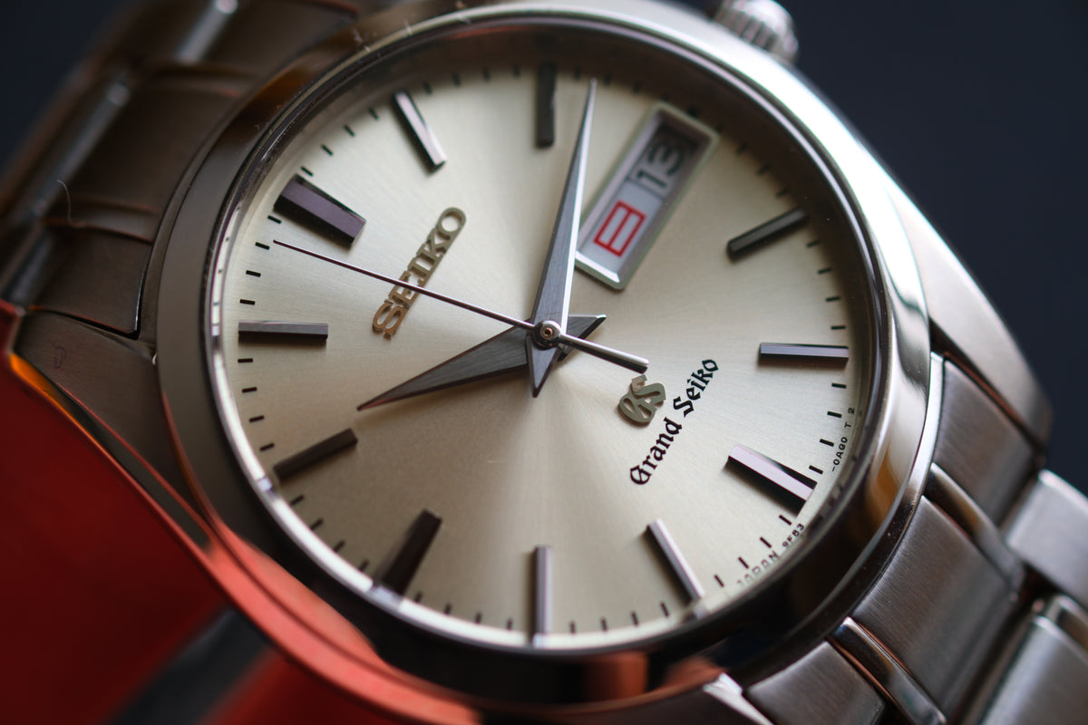 Grand Seiko SBGT035 9F83-0AH0 Double Date Champange Dial Dark Hands Great Condition