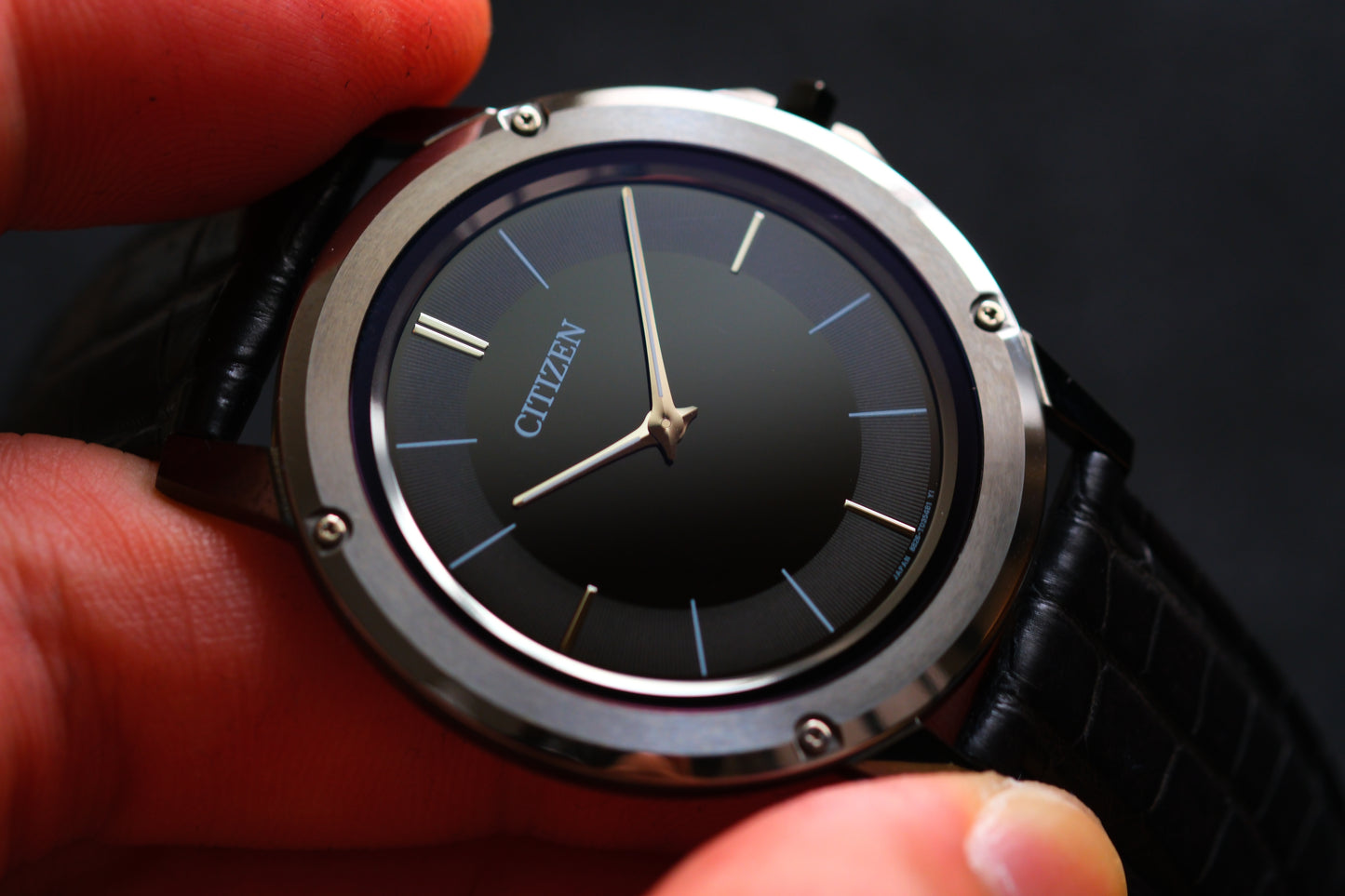 Citizen One AR5024-01E 1mm Movement Eco Drive Solar Power The World's First Black Dial Two tone Excellent Condition