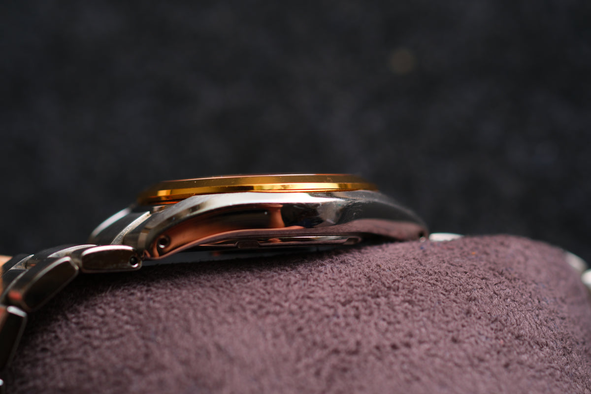 Grand Seiko STGF268 Lady Watch 26mm Heritage Collection 18K Bezel MOP Dial Beautiful Dial Great Condition