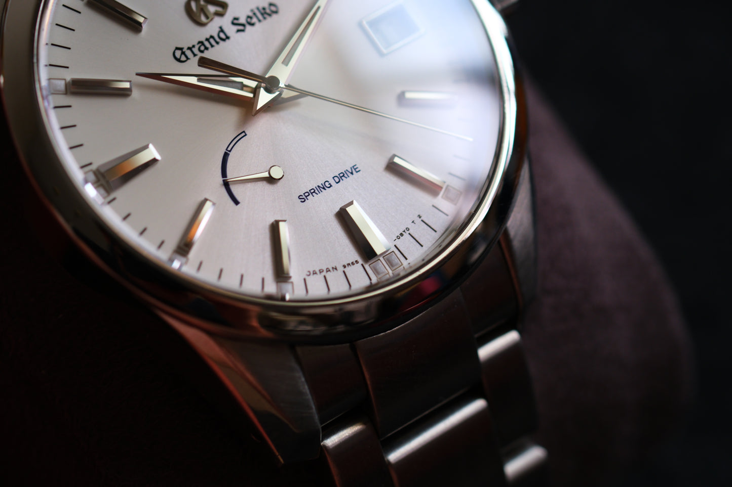 Grand Seiko SBGA299 9R65-0BM0 Spring Drive White Dial Serviced Full box Paper Excellent Condition