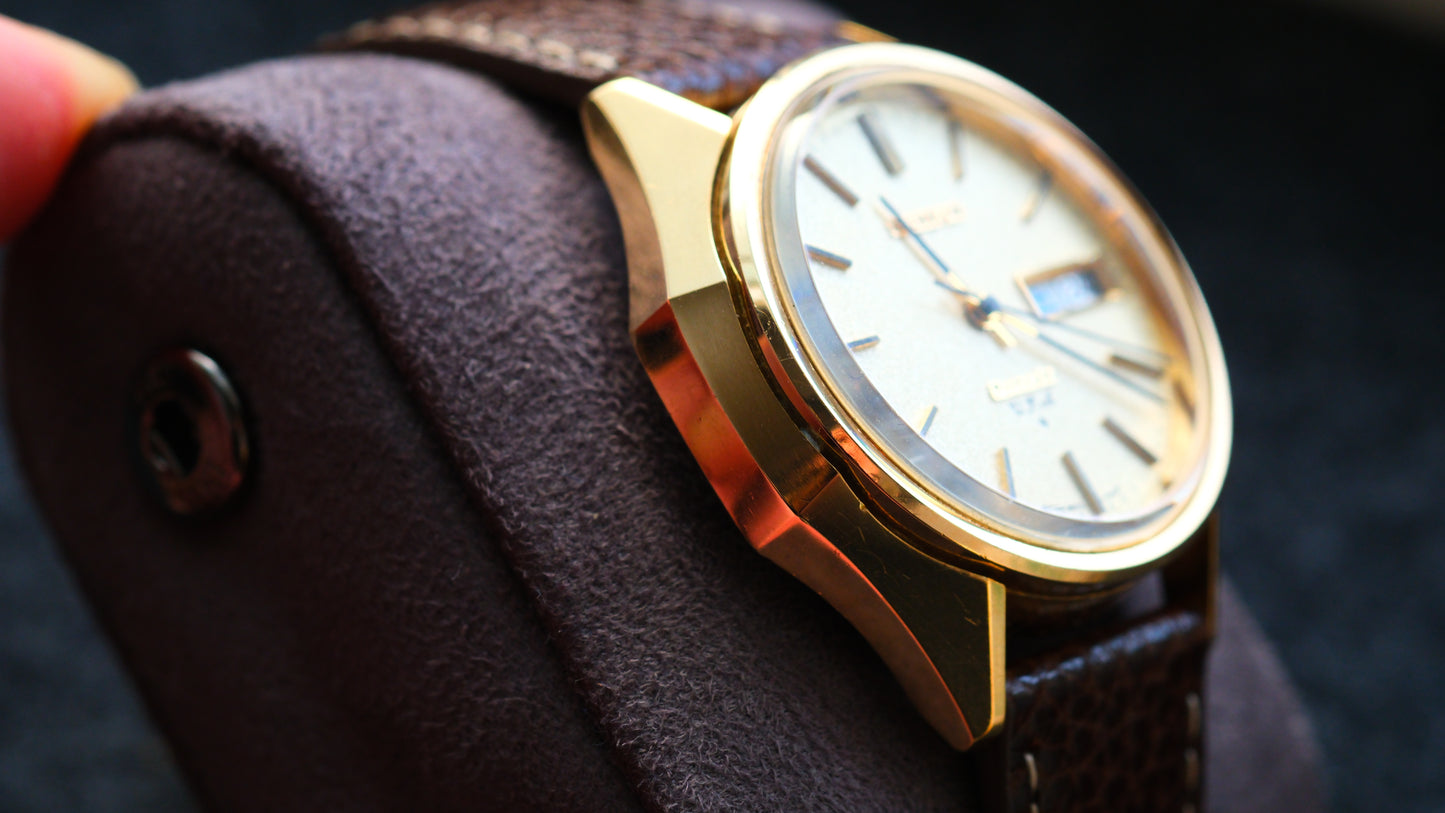 Seiko V.F.A(Very Fine Adjusted) Quartz 3823-7040 Ultra Rare Cap Gold 1970s Full Original Beautifull Dial| Good Condition