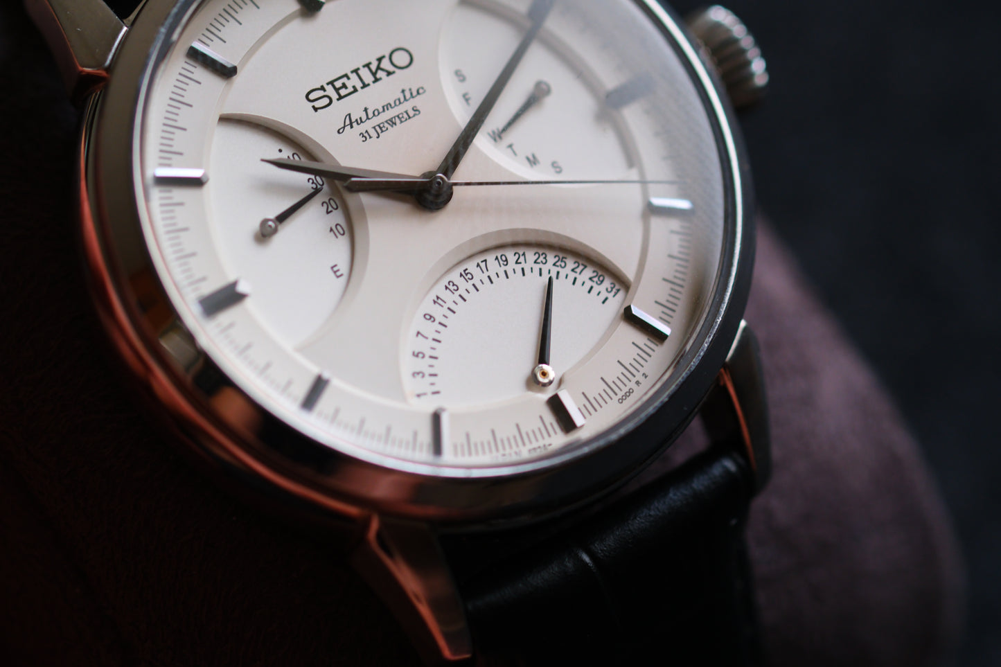 Seiko Pressage SARD009 6R24-00C0 Retrograde White Cream Dial Great Condition