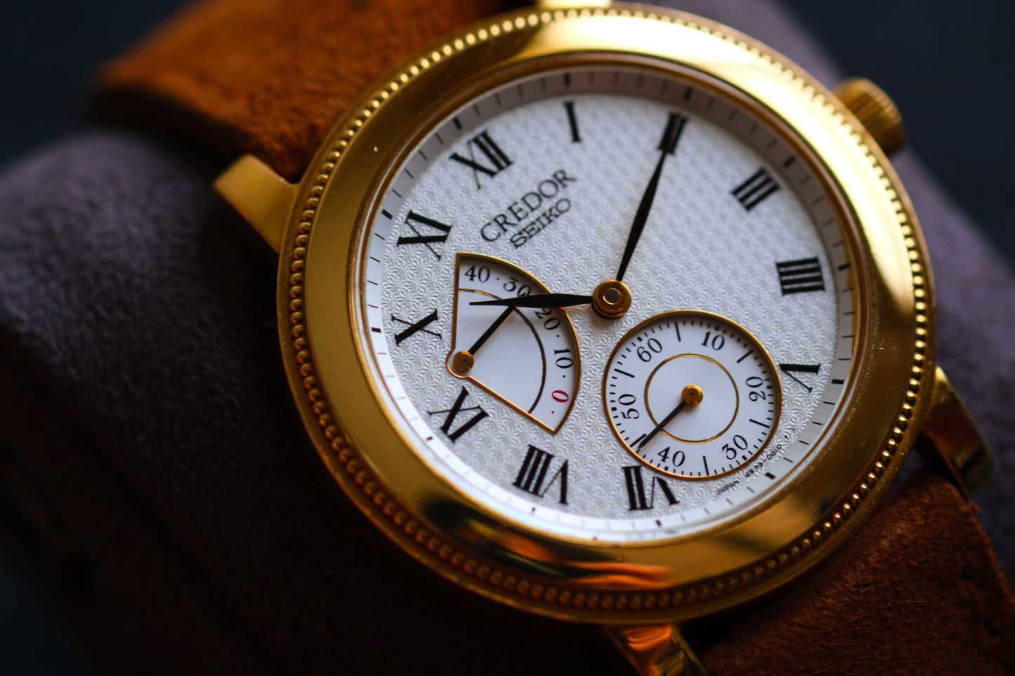 Credor GBAY996 4S79-0010 Full Solid 18K Gold Beautiful Texture Dial Dress watch Good Condition
