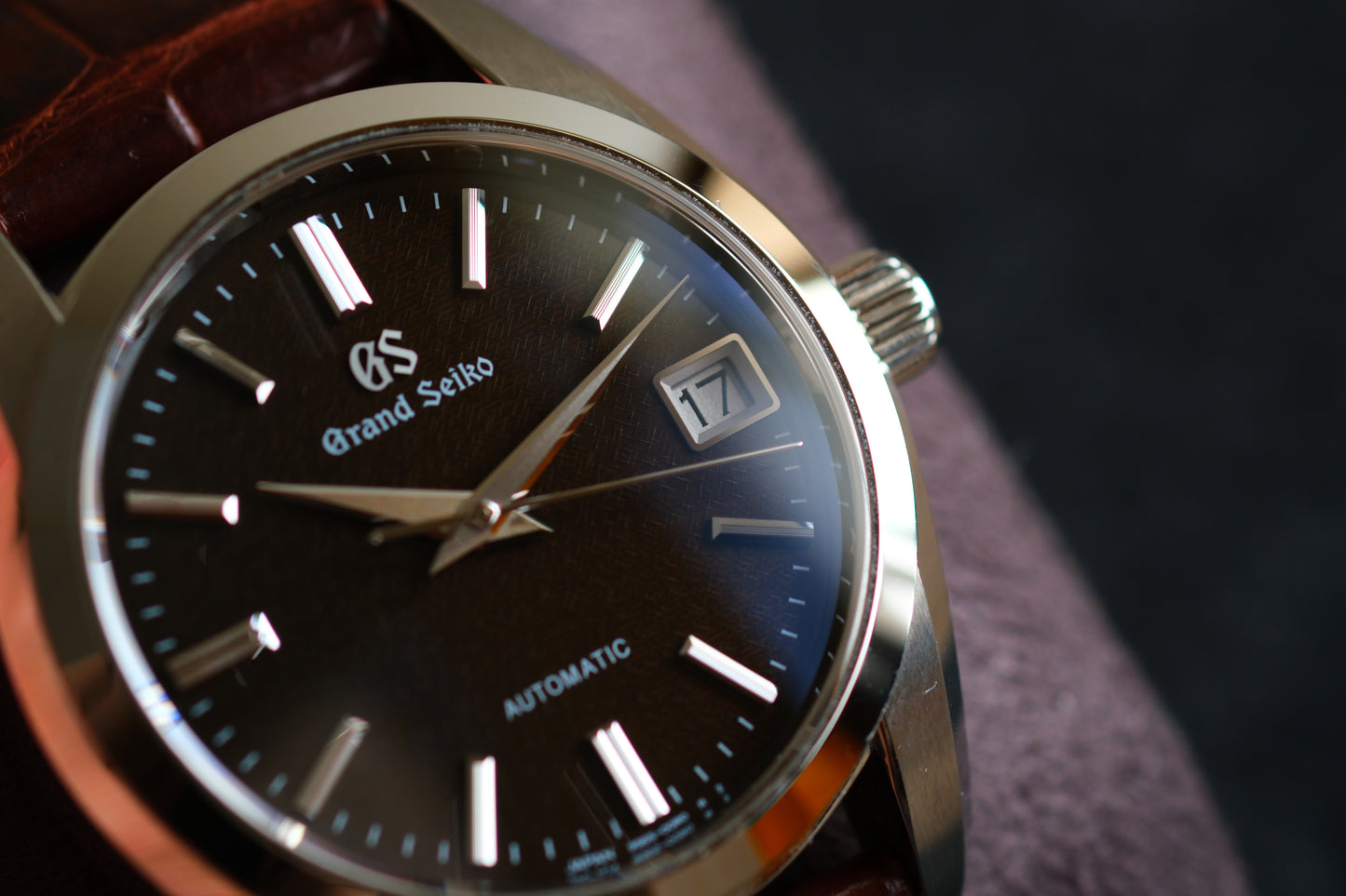 Grand Seiko SBGR289 9S65-00B0 JDM Chocolate Stunning Textured Brown Dial Excellent Condition Full Box Tag Paper