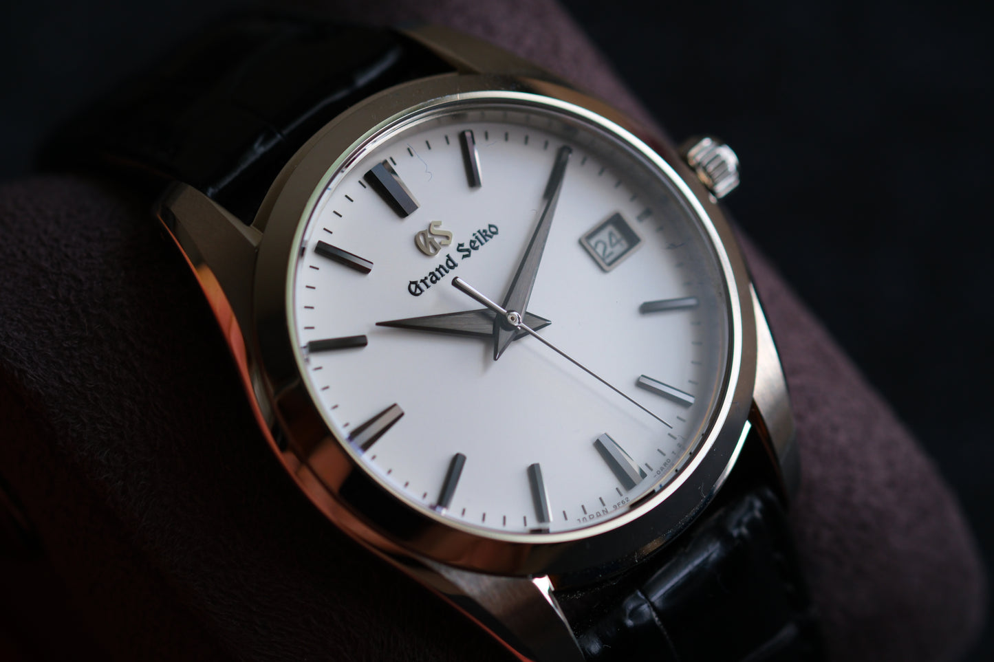Grand Seiko SBGX295 9F62-0AB0 Discontinued JDM Dark Gray Markers and Hands Excellent Condition Full Box Limited Card