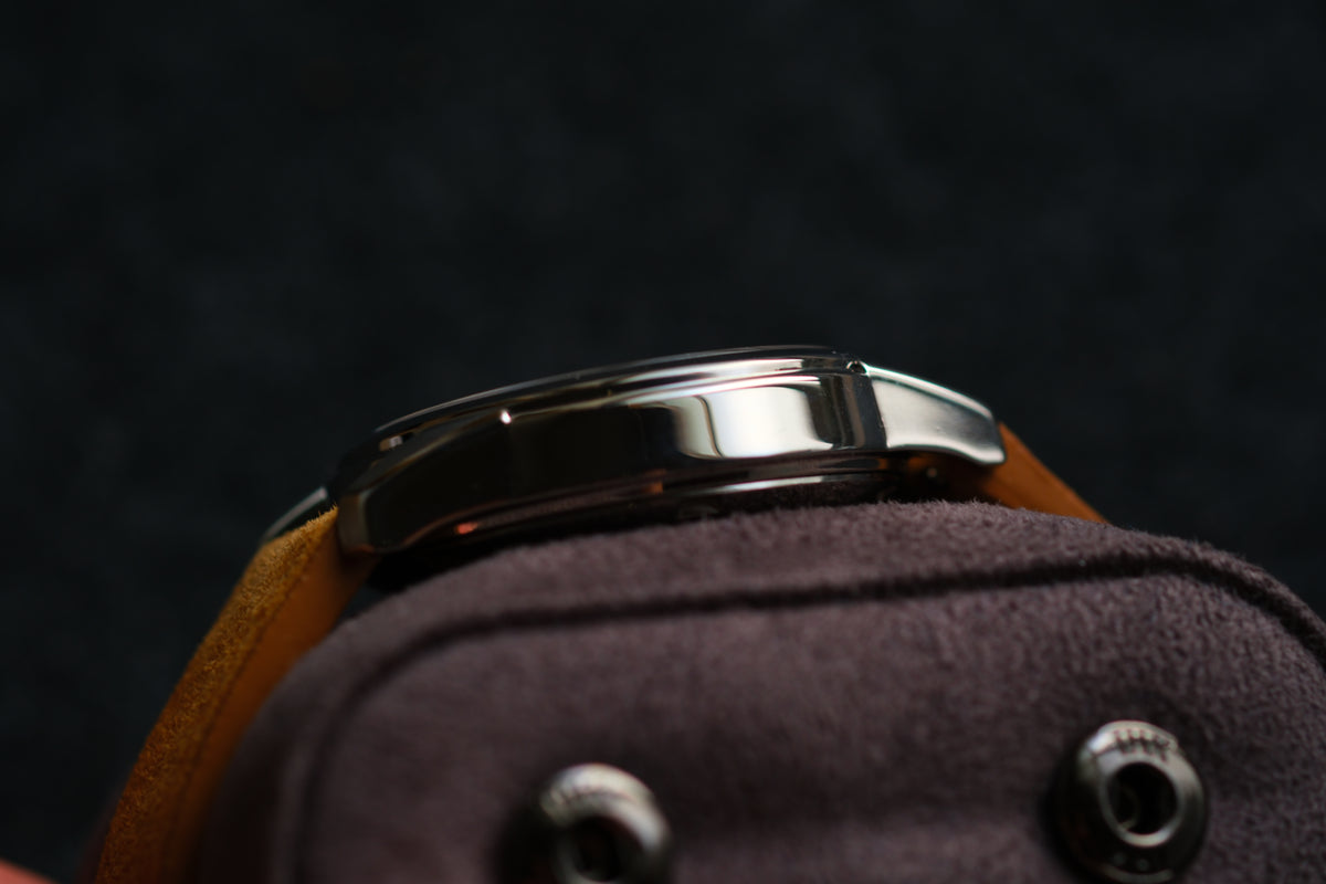 Credor GCBR993 8L75-0A30 Alpinist Black Dial Full Box Paper Serviced by Credor Excellent Condition