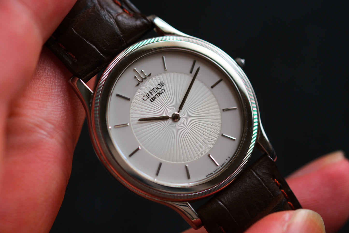Credor 5A74-2010 JDM Ultra-Slim Dress Watch White Two tone Dial Vintage Style 18KWG Bezel Good Condition