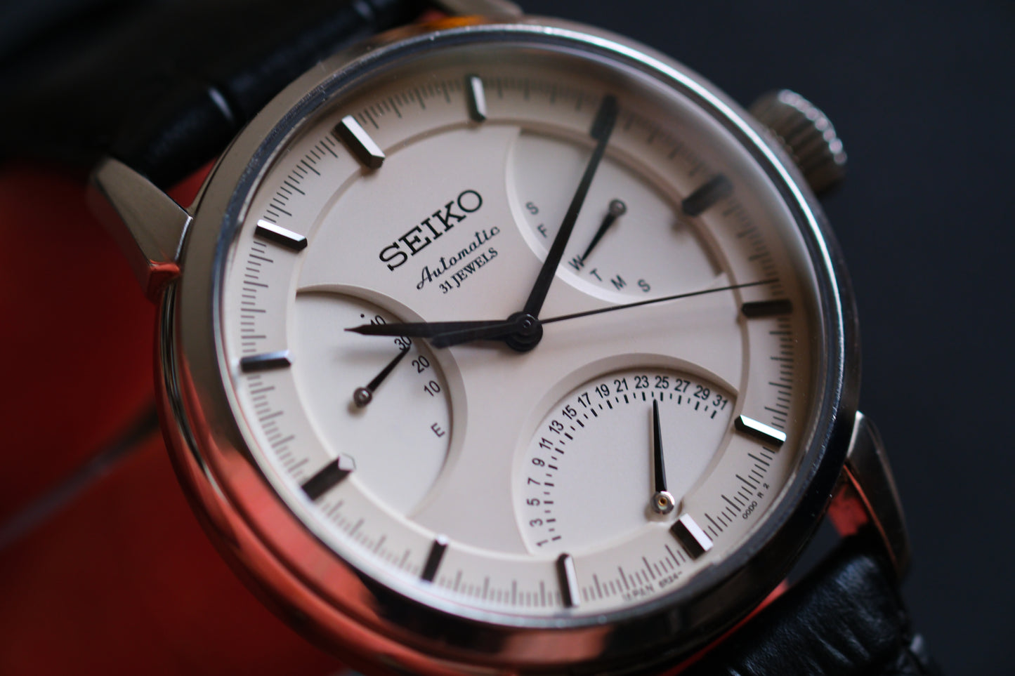 Seiko Pressage SARD009 6R24-00C0 Retrograde White Cream Dial Great Condition