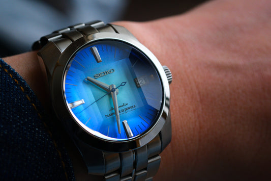 SARB001 6R15-00D0 Rare with Sunburst Blue Dial Sapphire Glass Cut Good Condition