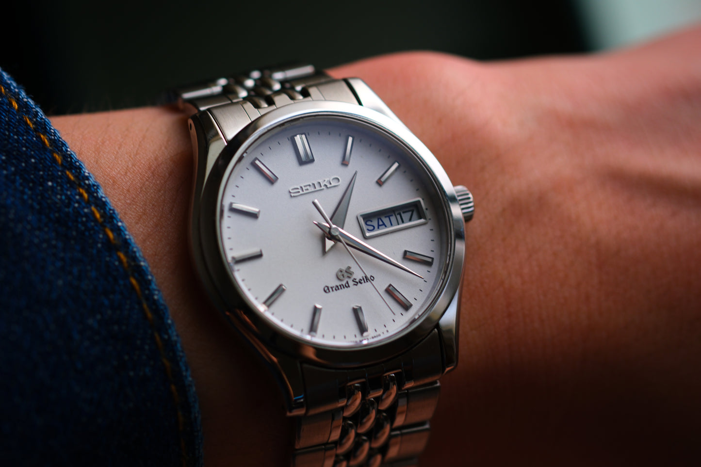Grand Seiko SBGT001 9F83-9A00 Day date Excellent Condition Vintage Watch White Dial Travel Box