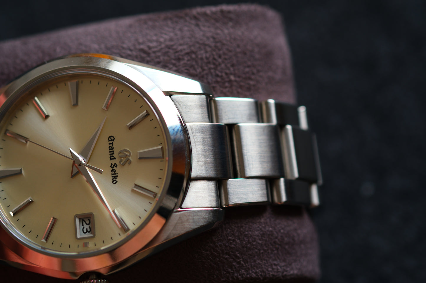 Grand Seiko SBGV221 9F82 40mm Champange Dial Full Box Paper Hang Tag Full Serviced Paper