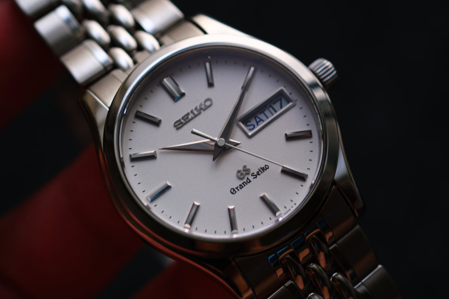 Grand Seiko SBGT001 9F83-9A00 Day date Excellent Condition Vintage Watch White Dial Full Box Paper Super Rare