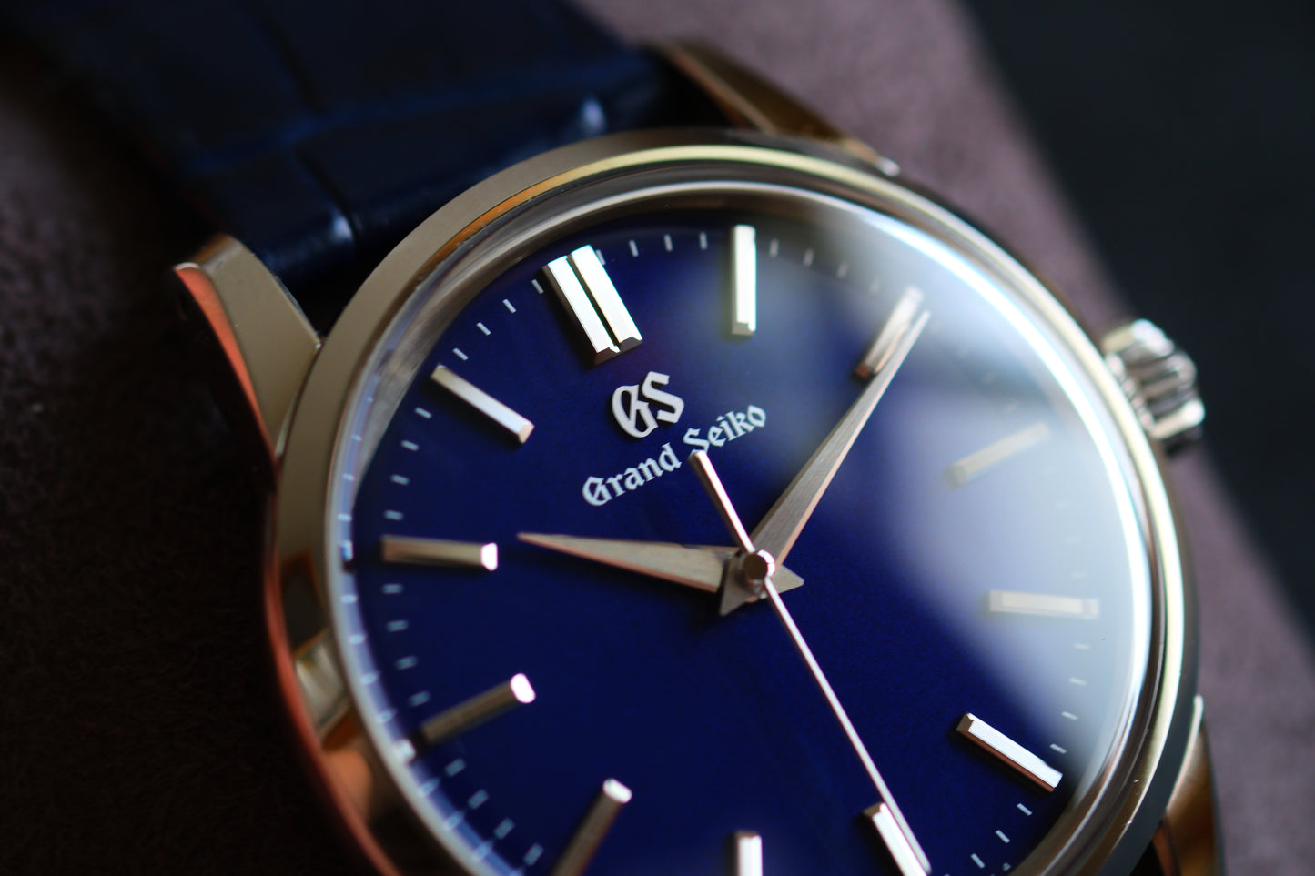 Grand Seiko SBGX349 9F61 Elegance Collection “moonlight blue”/“Gekka” Dial Vintage proportions 34x41.5x10.7mm Perfect Dress Watch Excellent Condition Box Paper Date 9/2025