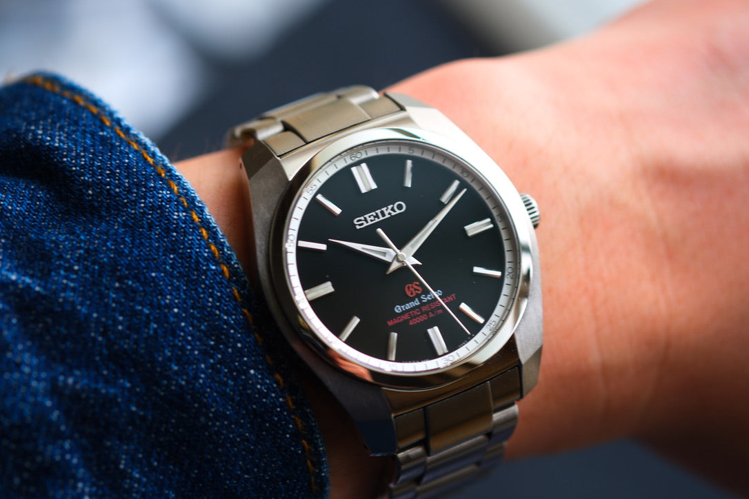 Grand Seiko SBGX093 9F61-0AD0 Sport Watch High Magnetic Resistant Box Manual User Great Condition