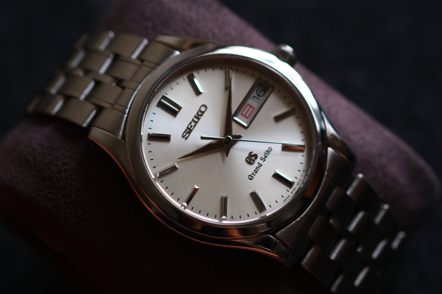 Grand Seiko SBGT005 9F83-9A30 Day Date Excellent Condition Vintage Watch Champange Dial Travel Box