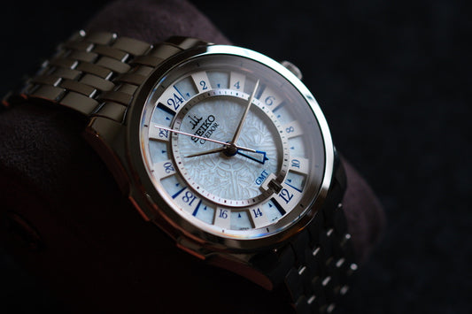 Credor Signo GCBZ999 8L36-00B0 GMT Limited 150p White Mop Dial Super rare