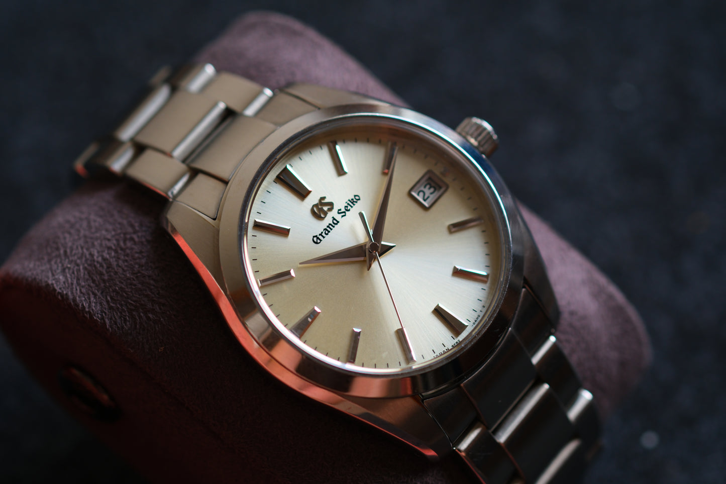 Grand Seiko SBGV221 9F82 40mm Champange Dial Full Box Paper Hang Tag Full Serviced Paper