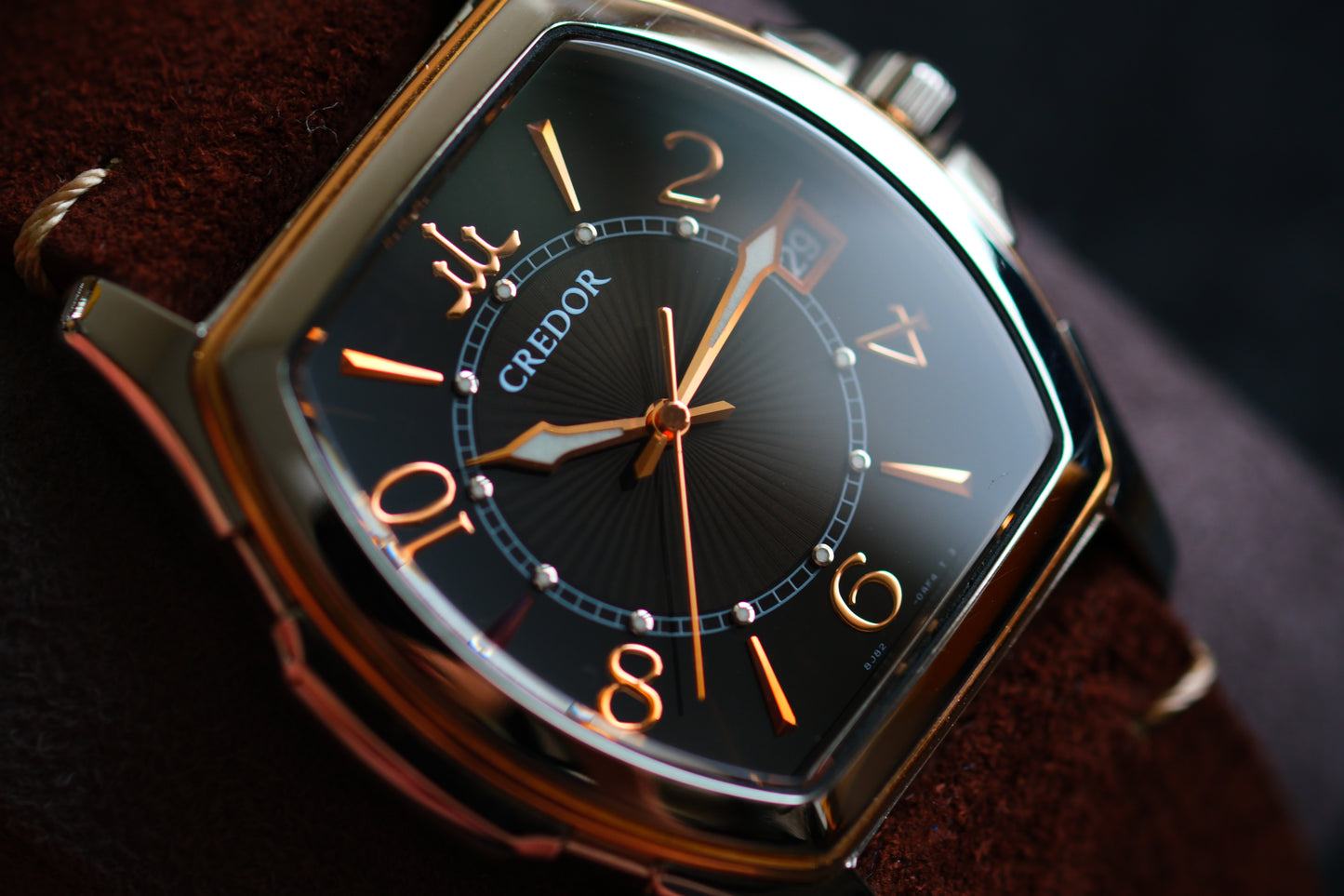 Credor Tonneau GCAX970 8J82-0AE0 Pacifique 18K Bezel Brown Dial Excellent Condition