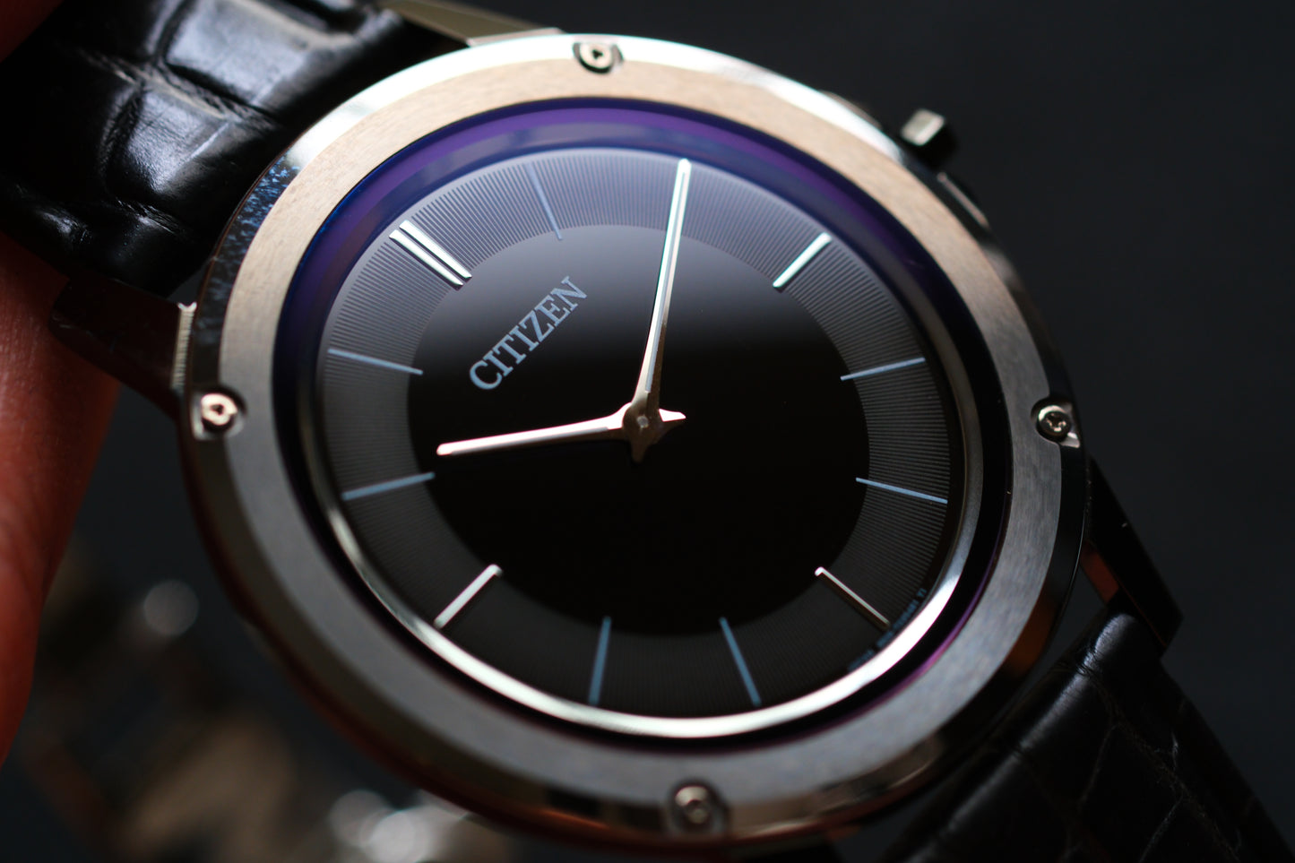 Citizen One AR5024-01E 1mm Movement Eco Drive Solar Power The World's First Black Dial Two tone Excellent Condition