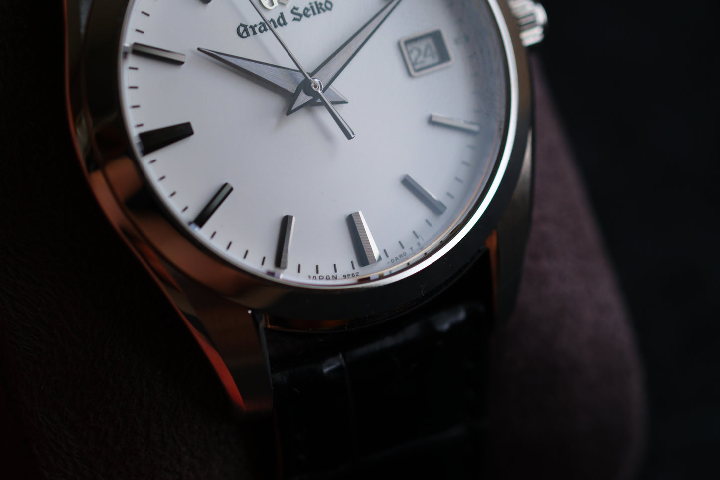 Grand Seiko SBGX295 9F62-0AB0 Discontinued JDM Dark Gray Markers and Hands Excellent Condition Full Box Limited Card